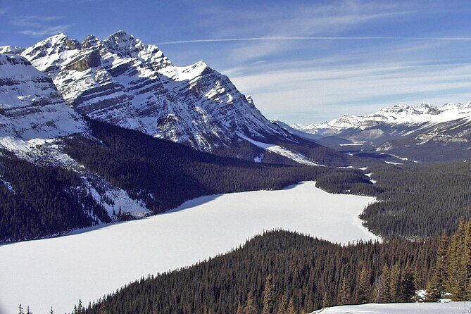 Moraine Lake, Louise Emerald Lake, and Peyto Lake all in day tour - Lake Louise: The Turquoise Anchor Stop