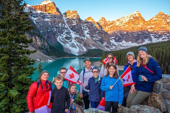 Moraine Lake Sunrise: Premium Tour from Canmore & Banff - Blue hour to first light: Ten Peaks and guide stories