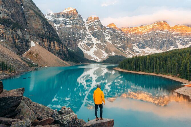 Moraine Lake Sunrise: Premium Tour from Canmore & Banff - Cold-weather reality check: layers, snacks, and quick changes