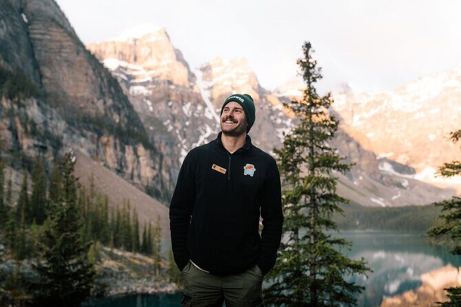 Moraine Lake Sunrise: Premium Tour from Canmore & Banff - Canmore or Banff pickup: snooze-friendly logistics