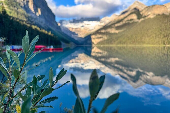 Morning Tour at Moraine Lake(2hrs) & Lake Louise(2hrs) - Lake Louise in two hours: lakeshore walk or Fairview Lookout