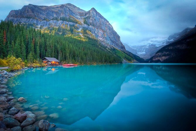 Mountain Lakes and Waterfalls - roundtrip from Calgary - Key things to know before you go