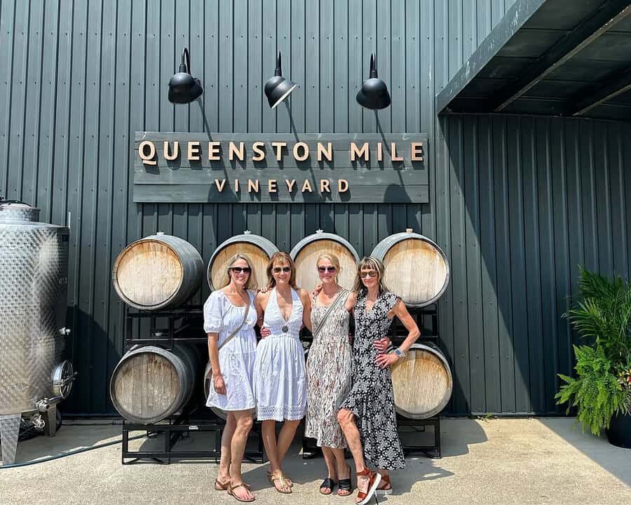 Niagara: A Twilight Wine Adventure With 3-Course Dinner - Pickup in Niagara Falls or Niagara-on-the-Lake: How the Day Starts