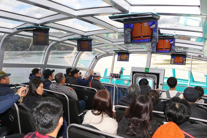 Niagara CANADA, Domed (Dry) Jet Boat Tour - 45 minutes of action: the rhythm, the narration, and the ride feel