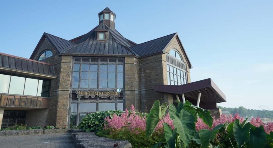 Niagara Falls: 5 Attraction Pass, WEGO Bus & Audio Guide - Redeeming at Table Rock Welcome Centre: Your First Real Step