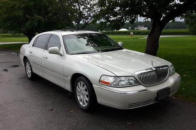 Niagara Falls Airport (IAG) Transportation - Why This IAG Airport Transfer Beats Rental Cars