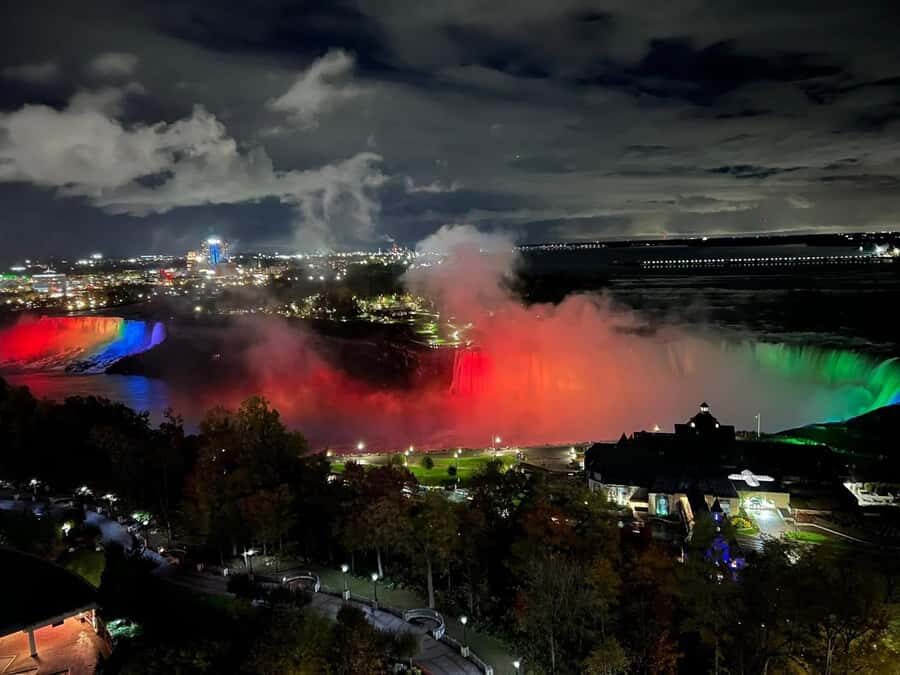 Niagara Falls: Boat Ride, Journey Behind the Falls & Tower - The guide makes it better: Abin’s impact and what you should look for