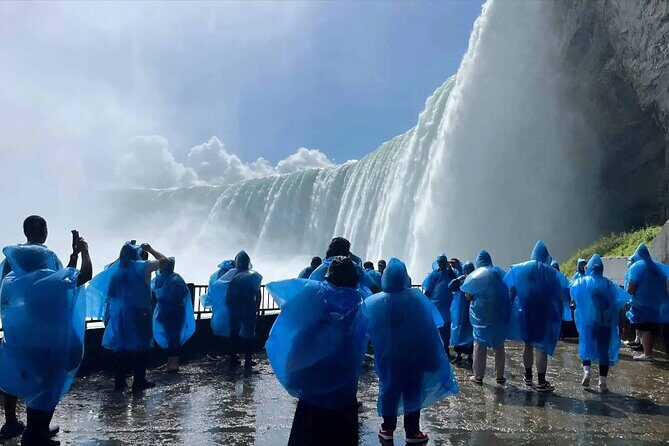 Niagara Falls Day Tour, Boat Cruise and Journey Behind the Falls - Niagara Falls Canada arrival: tickets in hand and time to reset