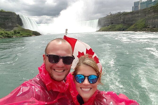 Niagara Falls Day Tour from Toronto and Skip the Line Boat Cruise - Niagara-on-the-Lake Heritage District: The Perfect End-of-Day Change