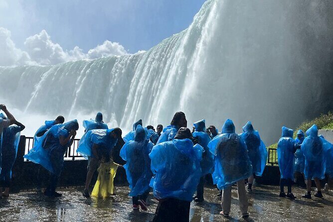 Niagara Falls Evening Tour with Boat, Dinner & Illumination Tower - The 10-hour timing: how the evening plan actually feels