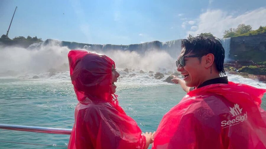 Niagara Falls Exclusive Walking Tour: Voyage to the Falls - Walking Niagara Parkway and Spotting the Upper Rapids