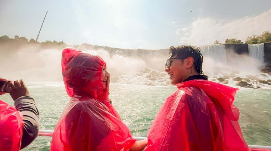 Niagara Falls: Feel the Mist Walking Tour - Hornblower Niagara Cruises: Getting as Close as the Mist Allows