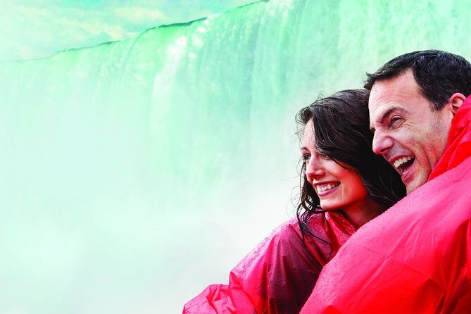 Niagara Falls, Niagara-on-the-Lake, Boat Tour from Toronto - Niagara Falls and Niagara-on-the-Lake in one day (without planning headaches)