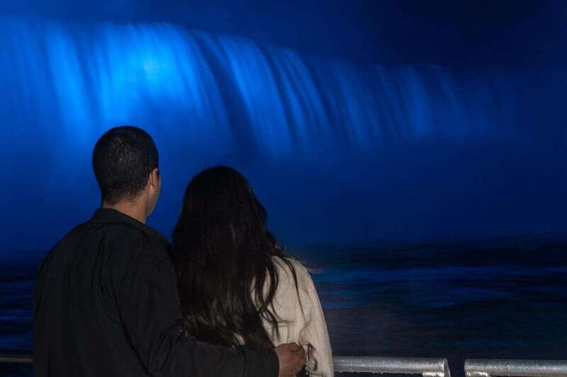 Niagara Falls: Night Tour w/ 3 Course Dinner & Light Show - The tunnel walk to the Horseshoe Falls platform