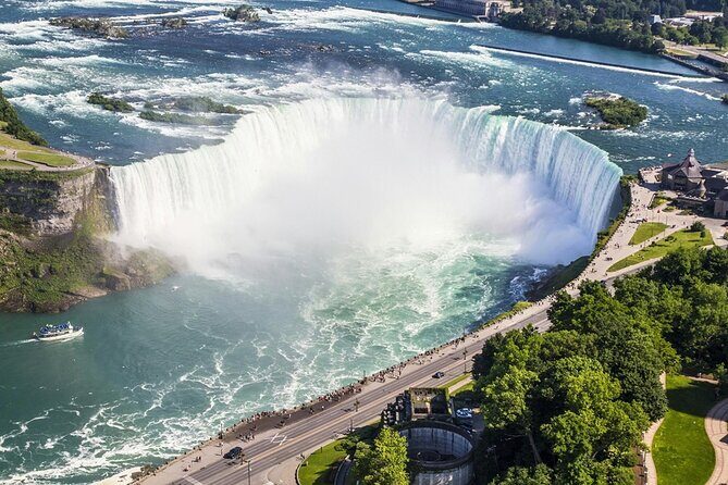 Niagara Falls Pass: 5 Iconic Attractions, WEGO Bus & Audio Guide - Stop 3: Journey Behind the Falls for the classic behind-the-water feeling