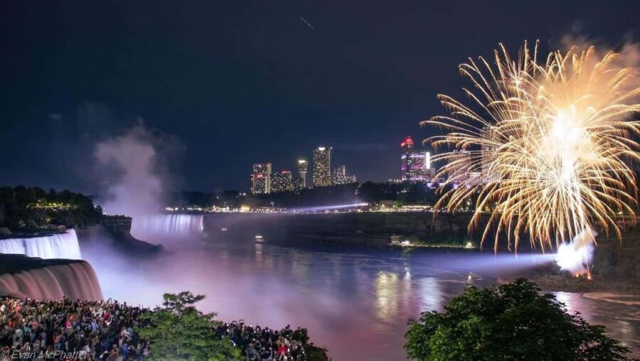 Niagara Falls: Skylon Tower, Fireworks & Walking Tour Canada - The Niagara Parkway walk: mist, stories, and real perspective