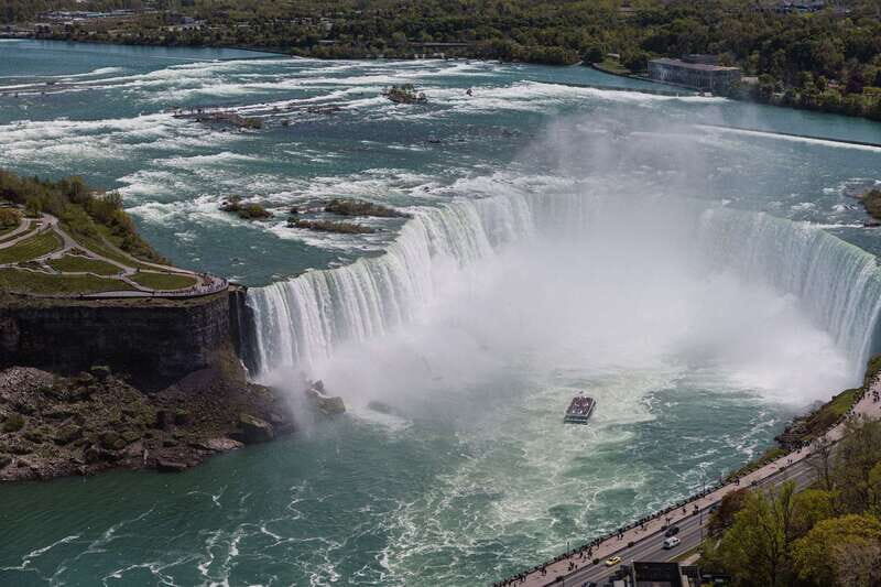 Niagara Falls: Skylon Tower & Power Station Guided Tour - The Tailrace Tunnel With Audio Guide: 180 Feet Down, Up Close