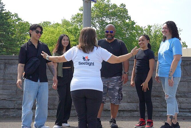 Niagara Falls Tour With Journey Behind the Falls & Boat Cruise - Where You Meet and Why the Route Matters