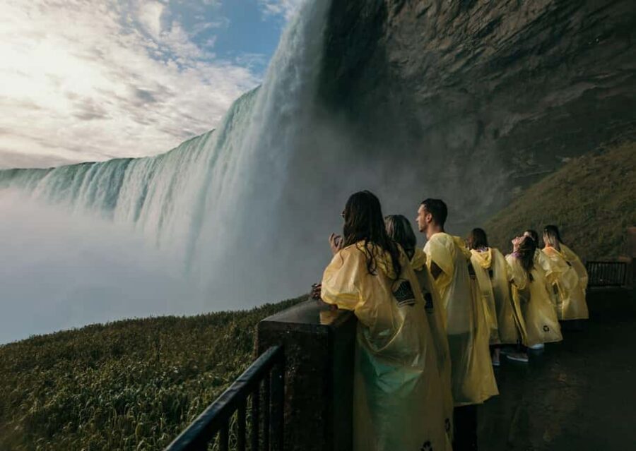 Niagara Falls Tour with Skip the Line Cruise & Maple Tasting - Should you book this tour?