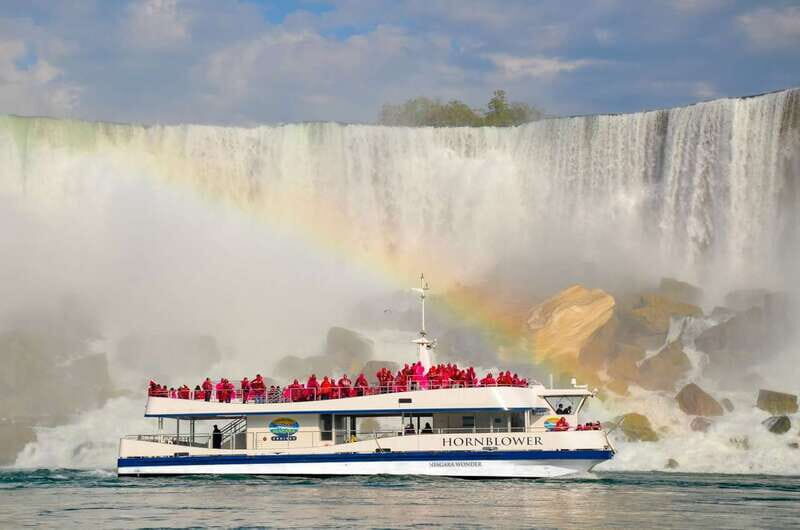 Niagara Falls Tour with Skip the Line Cruise & Maple Tasting - Niagara Falls Canadian Side: wine tasting, scenic stops, and real free time
