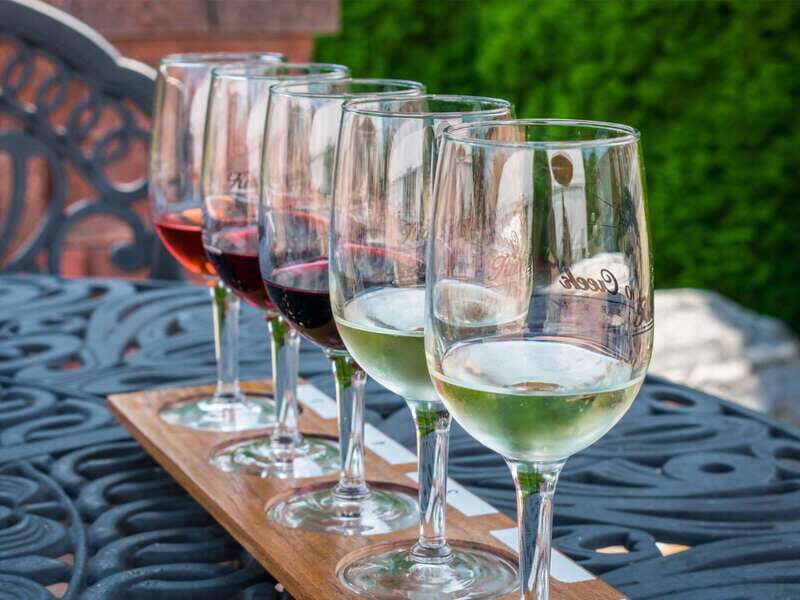 Niagara Falls: Winter Niagara Wine Tour with Transportation - Key Things to Know Before You Go