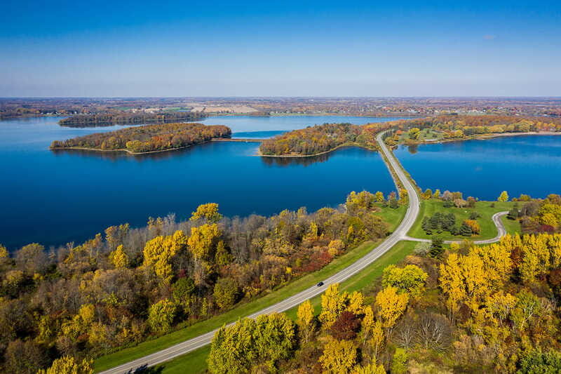 NYC: Niagara Falls, Toronto, Philadelphia & DC 5-Day Tour - 1000 Islands: Gananoque cruising, Boldt Castle views, and a practical outlet break