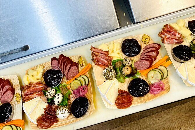 Okanagan Bee Tour and Lunch at Winery in Kelowna - The Bistro farm-to-table lunch: where the time goes