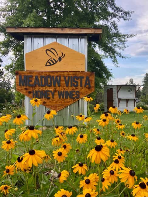 Okanagan Blackberry Fest; Wine Flights & Charcuterie Kelowna - Bee Tour, Lawn Games, and Farm Fun for Families