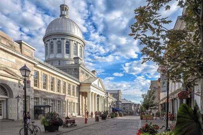 Old Montreal: Self-Guided Tour from Place D‘Armes to Old Port - Getting Oriented at Place d’Armes (You Start With the Big Picture)
