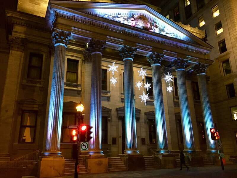 Old Montréal Small-Group Christmas Tour - Victoria Square to Bonsecours Market: A Route That Keeps Momentum