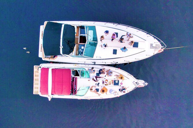 Ottawa: 1-Hr. Public Tour on a Real Yacht (Thurs. to Sun. @ 6 PM) - A Real Yacht at 6 PM: What This Cruise Is Like