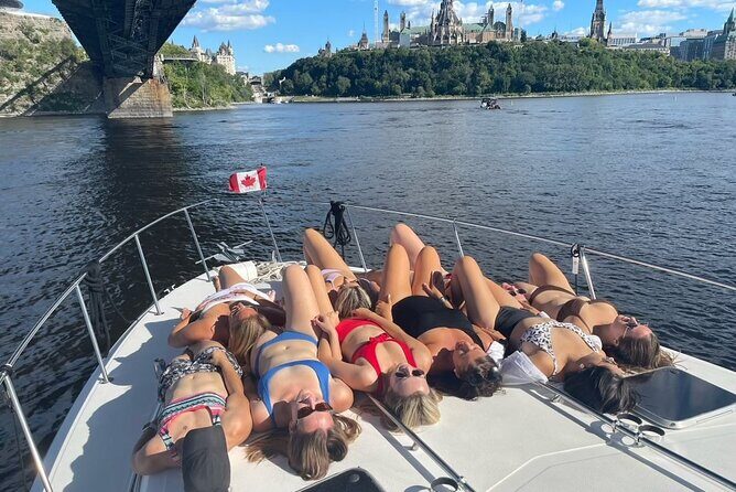 Ottawa: 1-Hr. Public Tour on a Real Yacht (Thurs. to Sun. @ 6 PM) - Music, Mood, and the Sound System You Don’t Have to Fight