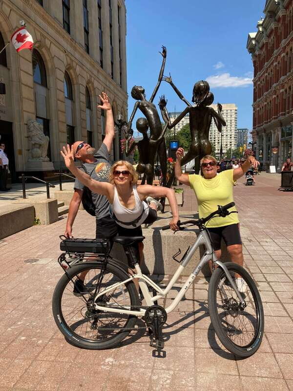 Ottawa: 2 or 3.5-Hour Guided Bike Tour with a Local Guide - Choosing between the 2-hour Express and the 3.5-hour Highlights