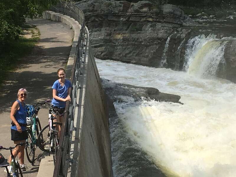 Ottawa 200th Anniversary Guided Bike Tour - Dow’s Lake Photo Stop: Quick, Scenic, and Worth the Brake