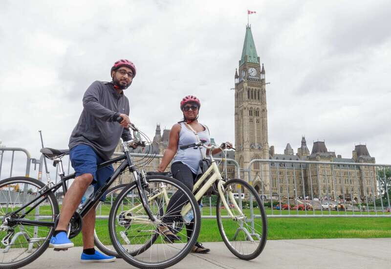 Ottawa: 4 or 8-Hour Bike Rental with Self-Guided Tour - Pick-up near Parliament Hill: choosing your bike and getting ready fast