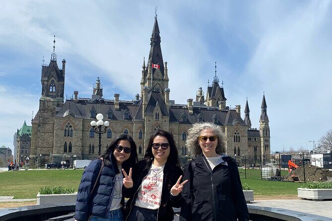 Ottawa City Highlights 3 Hour Walking Tour | Gratuity-Based - Confederation Park: learning Canada without the museum fatigue