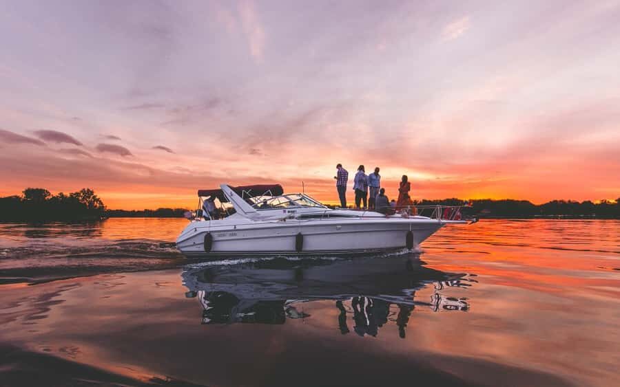 Ottawa: Downtown Yacht Cruise - Wed-Sun @ 6PM - 75 Minutes - Should You Book This Ottawa River Yacht Cruise?
