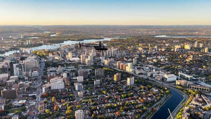 Ottawa: Helicopter Ride with Live Commentary - How the Live Commentary Changes the Flight