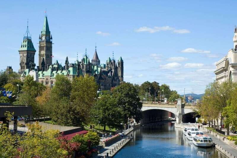 Ottawa: Private Custom Tour with a Local Guide - Why a private custom walk makes Ottawa click fast
