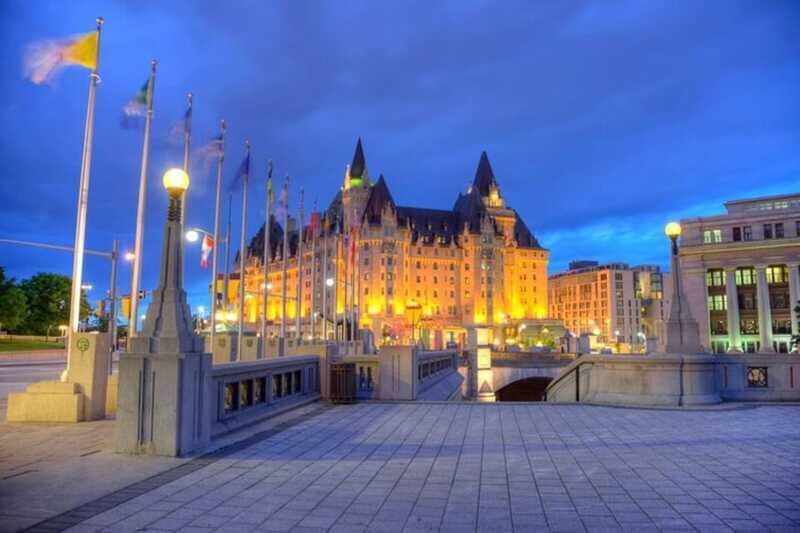 Ottawa: Private Custom Tour with a Local Guide - The political landmarks zone: what you see and what you learn