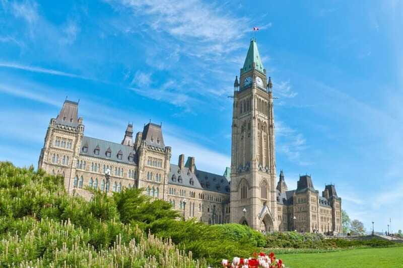 Ottawa: Private Custom Tour with a Local Guide - Historic neighborhoods and street-level Ottawa