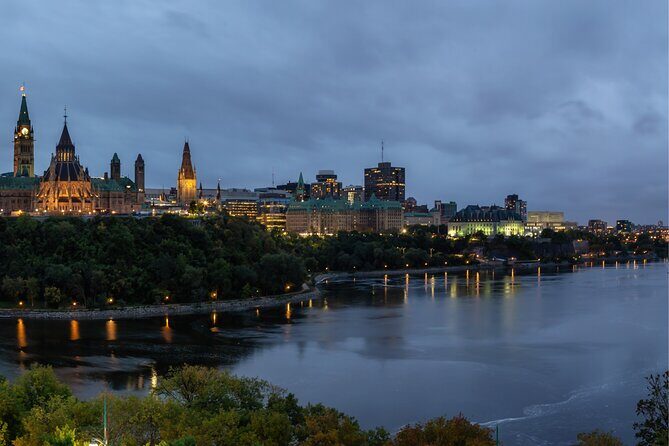 Ottawa Scavenger Hunt and Highlights Self Guided Audio Tour - Audio, GPS, and stories: how the app actually helps