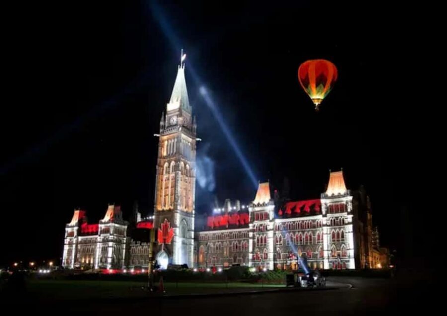 Ottawa: Small Group Night Tour With River Cruise - Photo stops you can actually enjoy: Rockcliffe Park, Major’s Hill Park, Napean Point