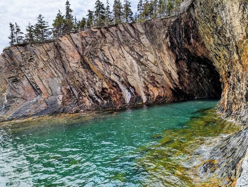 Peggy’s Cove, Lunenburg & 2 Hidden Gems – Full Day Tour - Peggy’s Cove lighthouse stop: photos, views, and fish-town mood
