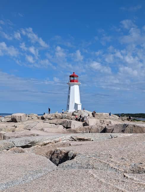 Peggy’s Cove, Lunenburg & 2 Hidden Gems – Full Day Tour - BernArt Maze: Canada’s first art maze in a short, satisfying block