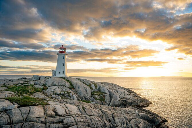 Peggy's Cove, Lunenburg and Titanic Cemetery Full Day Tour - Peggy’s Cove, Lunenburg, and the Titanic story in one day