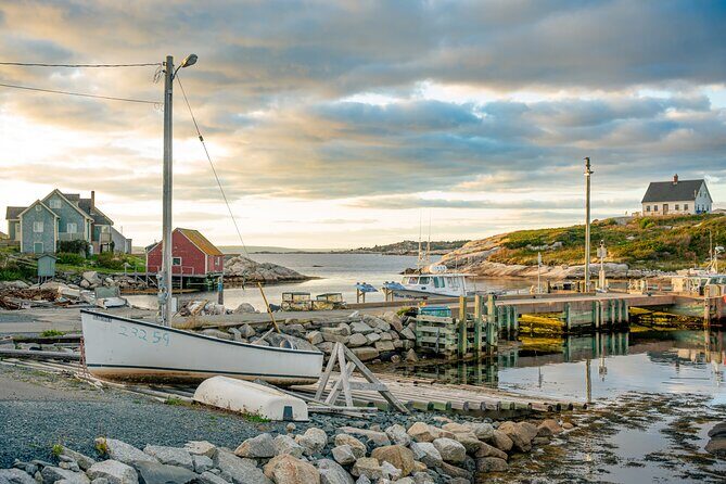 Peggy's Cove, Lunenburg and Titanic Cemetery Full Day Tour - Stop 2: Lunenburg’s waterfront, UNESCO streets, and Bluenose II