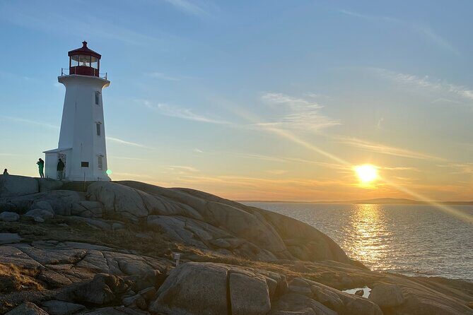 Peggy's Cove Sunset tour - Should you book this Peggy’s Cove sunset tour?