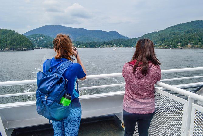 Photography, Hiking & Ferry to Bowen Island - The hike part: old-growth forests, waterfalls, and wildlife time