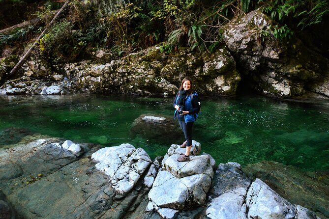 Photography in Rainforest & Suspension Bridge - How the Guide Teaches: Phone Tips, DSLR Options, and One-on-One Help